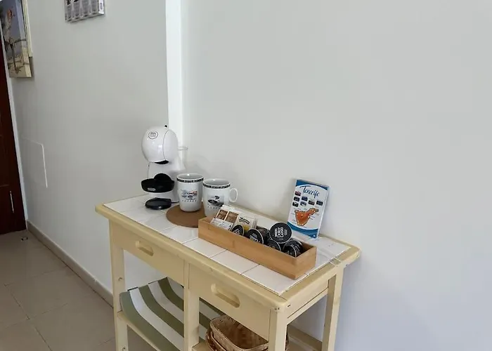 Tranquilo Y Cerca Del Mar Con Parking Privado Apartment