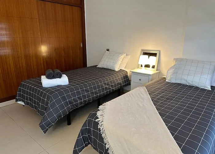 Tranquilo Y Cerca Del Mar Con Parking Privado